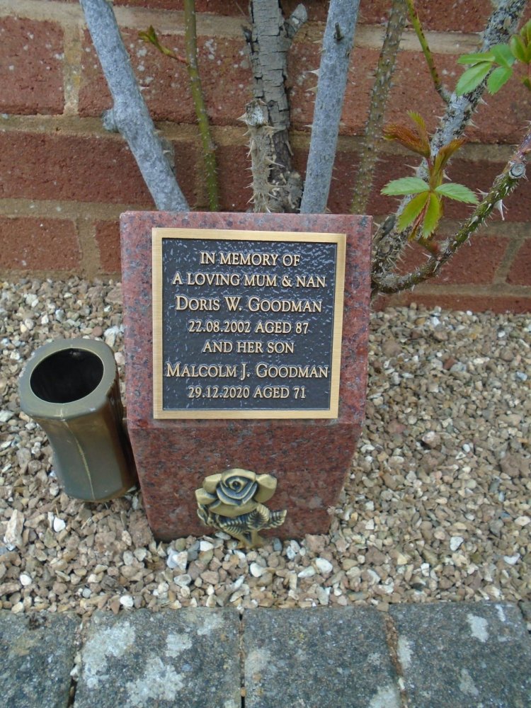 Malcolm John Goodman and Doris Winifred Goodman Memorial Plaque