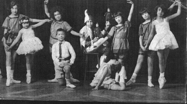 John Edward Olsen and Mandia Campbell on Stage