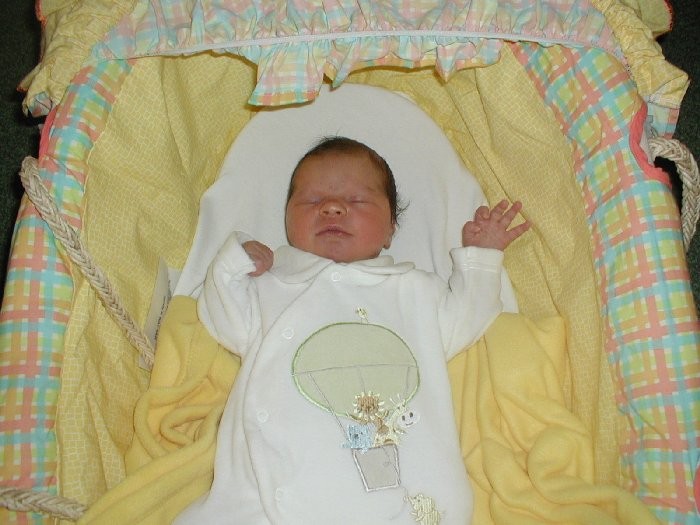 Nell Jenifer Olsen - 5 Days Old - 17/12/02